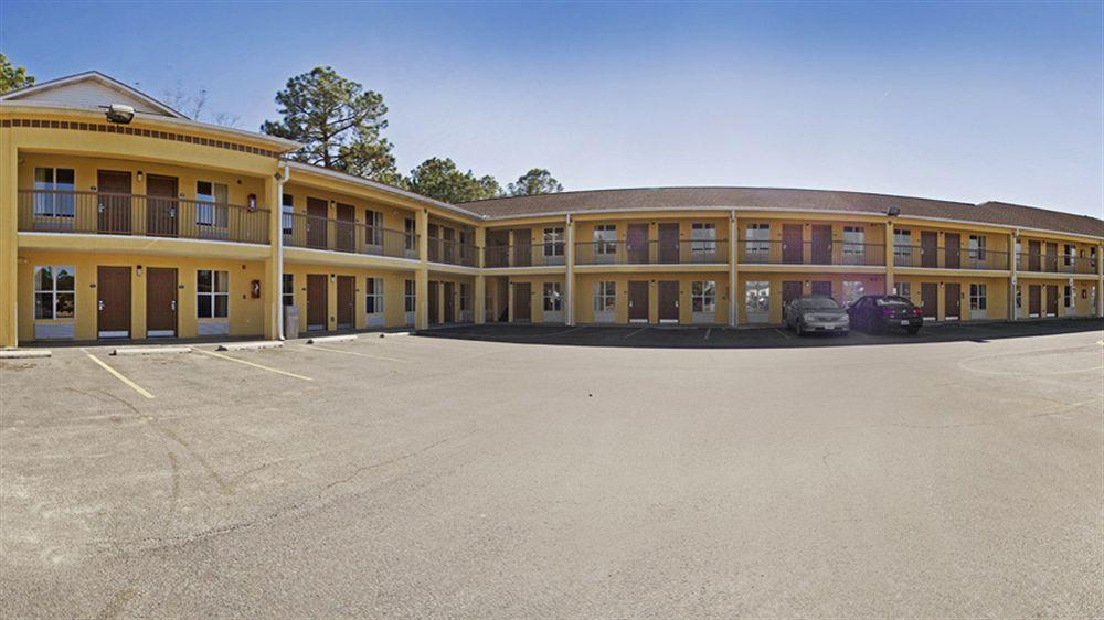 Days Inn By Wyndham Alma Ngoại thất bức ảnh