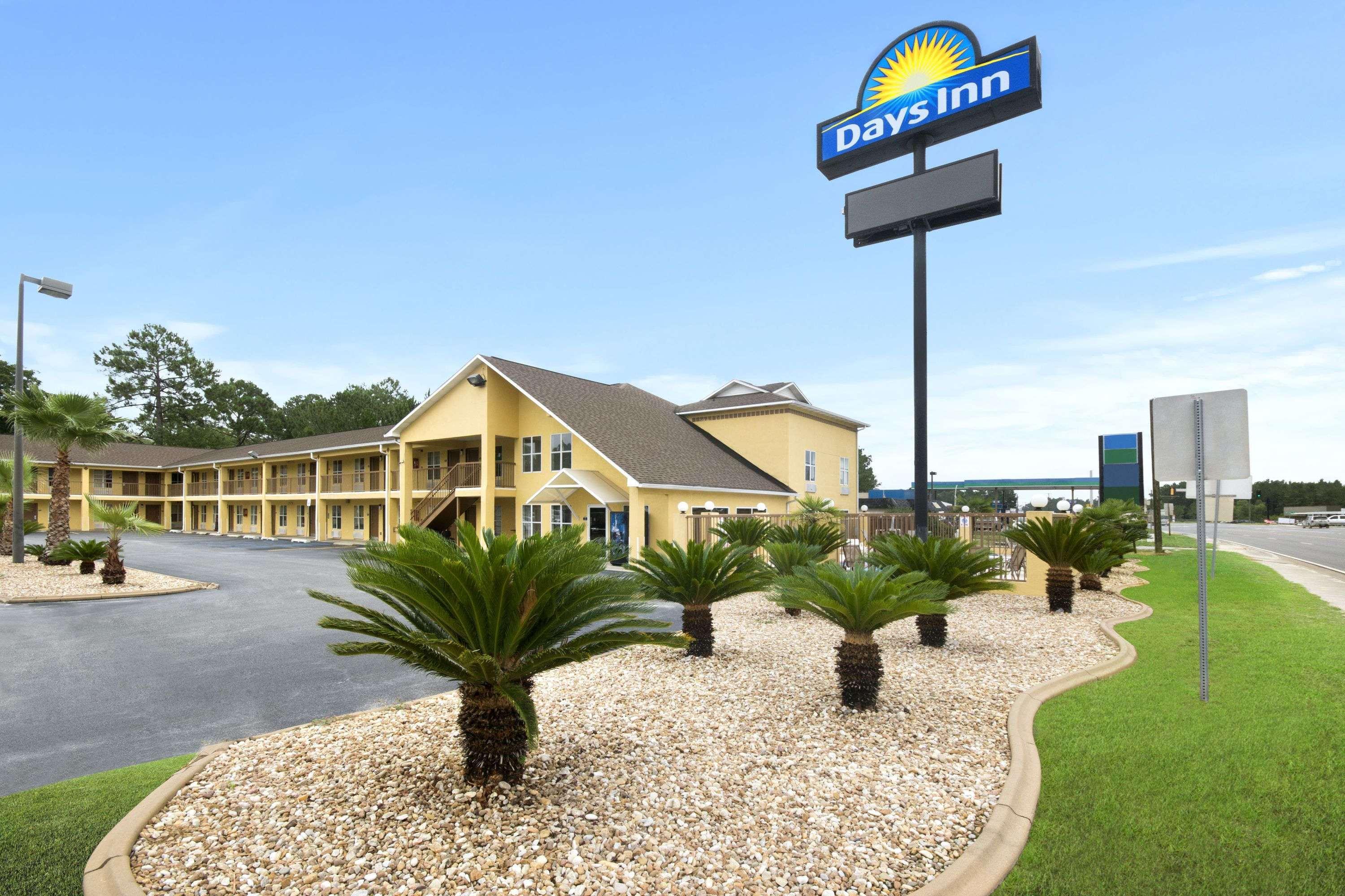Days Inn By Wyndham Alma Ngoại thất bức ảnh